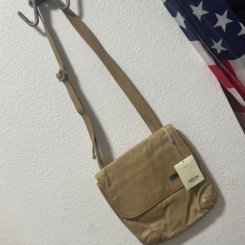 Hasn’t been used but has been stored away.No smell.